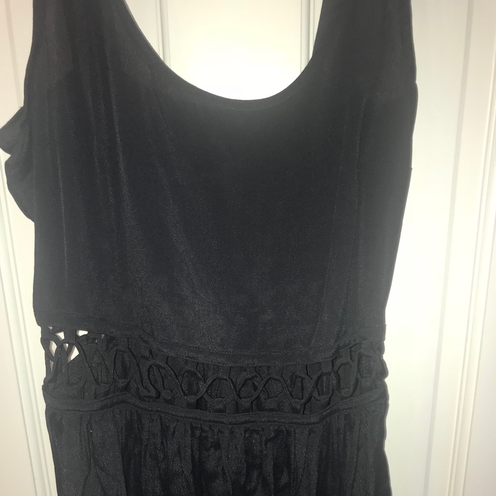 Black light weight maxi dress